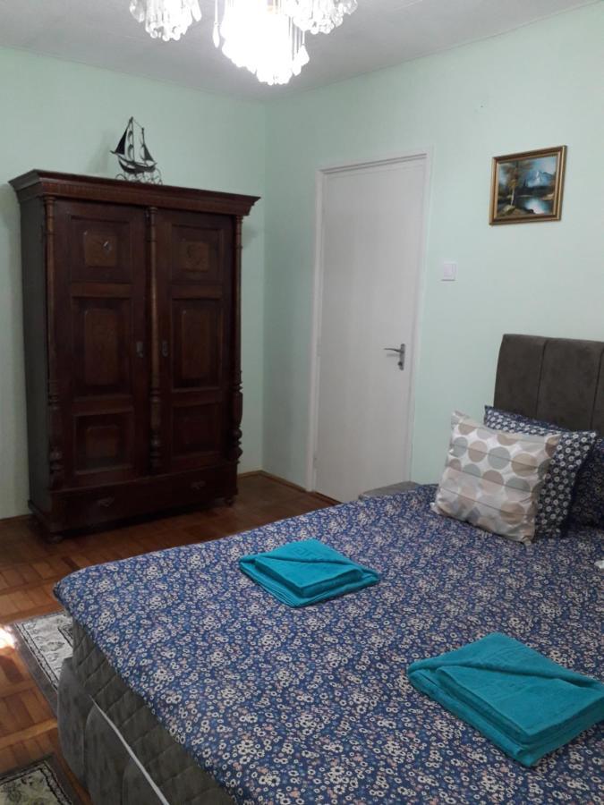 Cozy, Central 1-Bedroom Apartment In Timisoara, Romania Timişoara Exterior foto