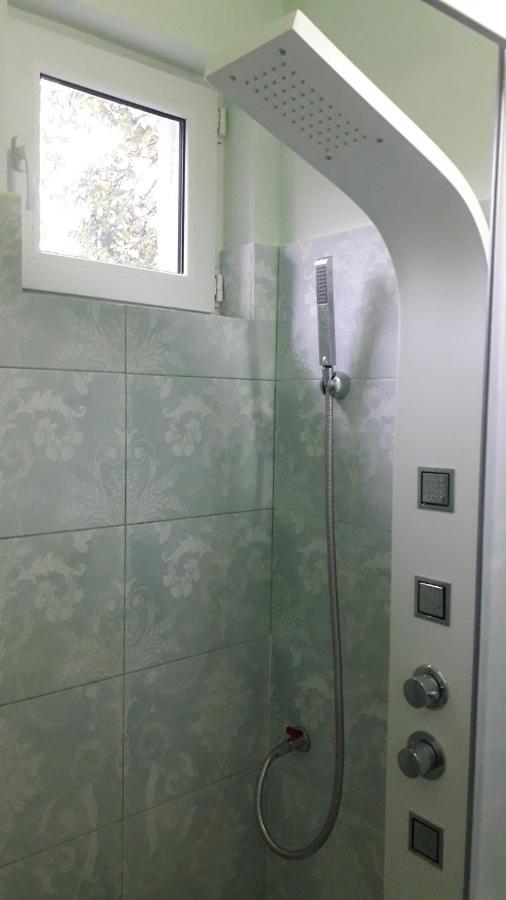 Cozy, Central 1-Bedroom Apartment In Timisoara, Romania Timişoara Exterior foto